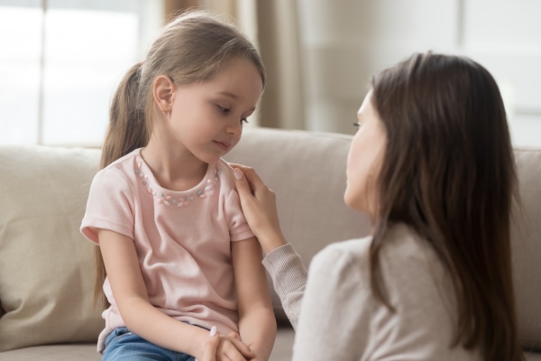 patients talking in hospice room